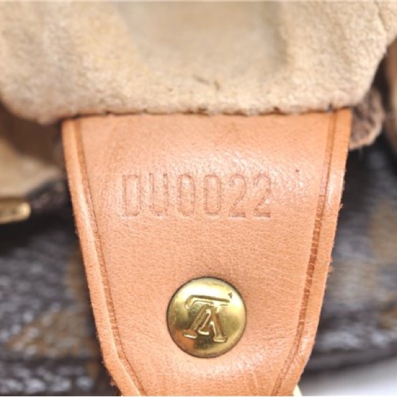 Louis Vuitton Monogram Looping Shoulder Bag - Picture 6 of 16